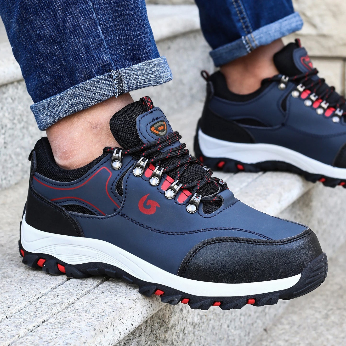 Professional Safety Shoes – Maximum Grip & Durability with Toe Protection