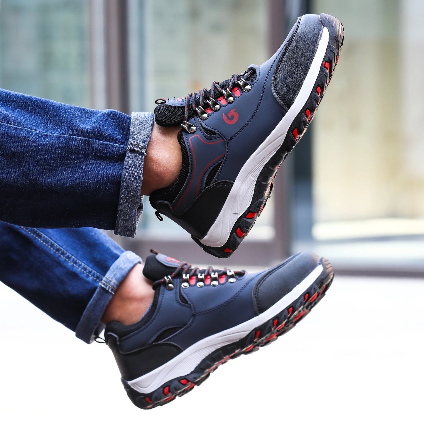 Professional Safety Shoes – Maximum Grip & Durability with Toe Protection